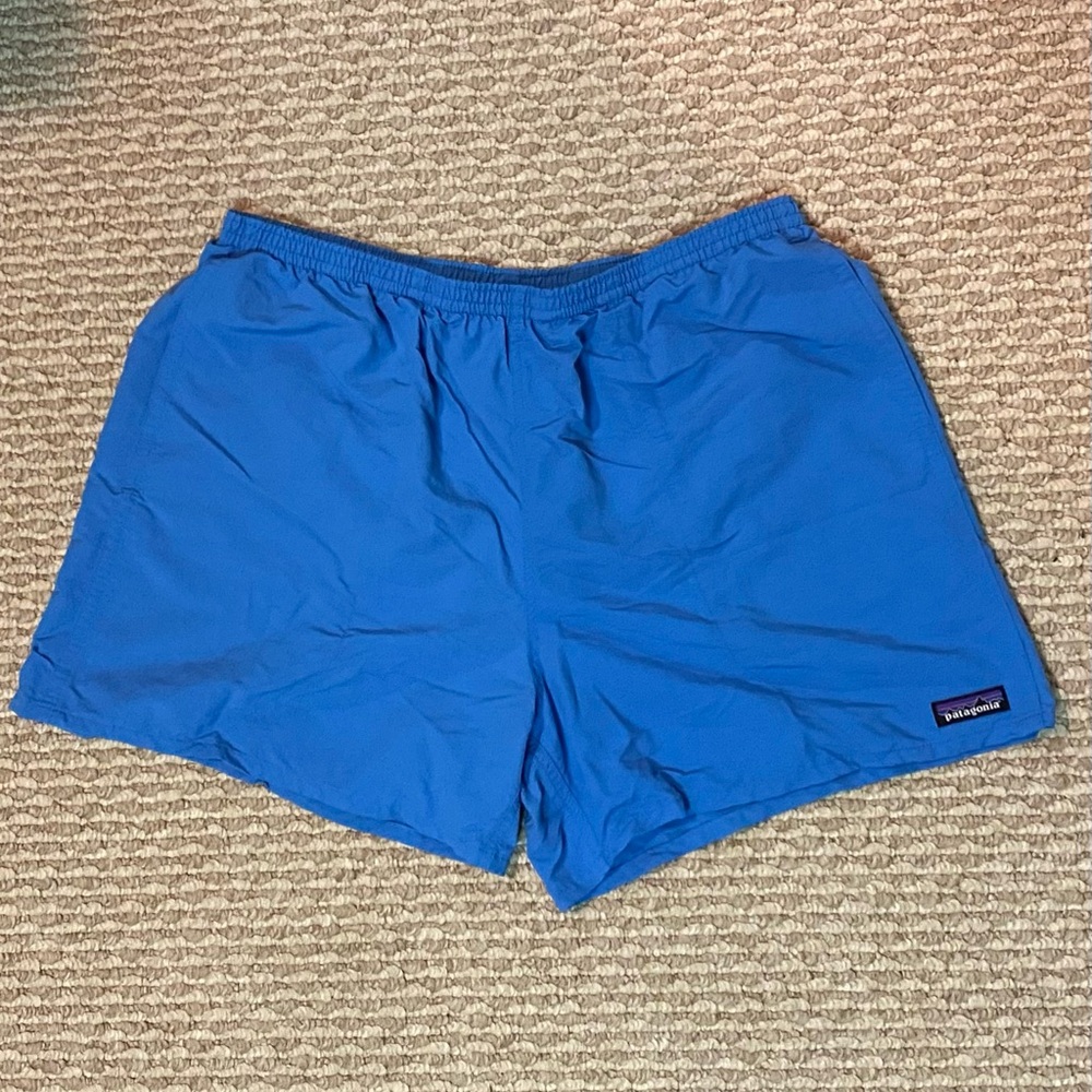 Men’s Blue Patagonia Baggies — 5” inseam, size large